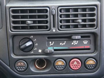 Peugeot 106